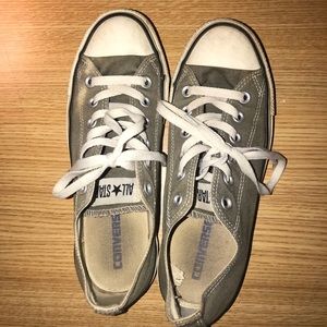 gray converse